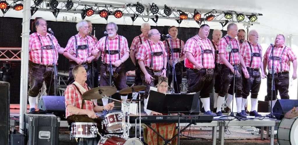 St.-Peter-Oktoberfest-1-1024×683